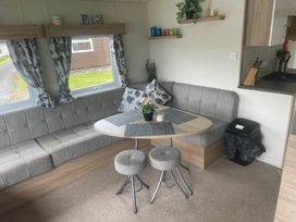 Clarach Bay Holiday Village - Holiday Accommodation 21091 - Mid Wales - 1187710 - thumbnail photo 2