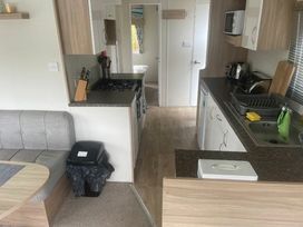 Clarach Bay Holiday Village - Holiday Accommodation 21091 - Mid Wales - 1187710 - thumbnail photo 4