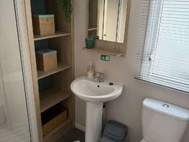 Weymouth Bay Holiday Park - Holiday Accommodation 21102 - Dorset - 1187716 - thumbnail photo 7