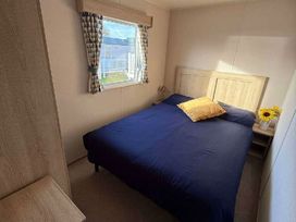 Weymouth Bay Holiday Park - Holiday Accommodation 21102 - Dorset - 1187716 - thumbnail photo 9