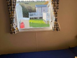 Weymouth Bay Holiday Park - Holiday Accommodation 21102 - Dorset - 1187716 - thumbnail photo 14