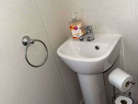Weymouth Bay Holiday Park - Holiday Accommodation 21102 - Dorset - 1187716 - thumbnail photo 16