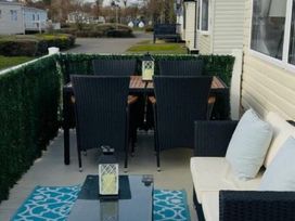 Cleethorpes Beach Holiday Park - Holiday Accommodation 21104 - Lincolnshire - 1187718 - thumbnail photo 8
