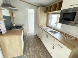 Trevella Park - Holiday Accommodation 21105 - Cornwall - 1187719 - thumbnail photo 2