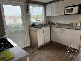 Clarach Bay Holiday Village - Holiday Accommodation 21107 - Mid Wales - 1187721 - thumbnail photo 12