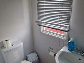 Golden Sands - Holiday Accommodation 21116 - Lincolnshire - 1187726 - thumbnail photo 17