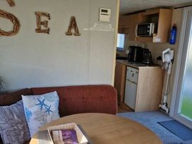 Brynowen Holiday Park - Holiday Accommodation 21123 - Mid Wales - 1187732 - thumbnail photo 3