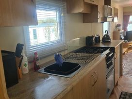 Brynowen Holiday Park - Holiday Accommodation 21123 - Mid Wales - 1187732 - thumbnail photo 8