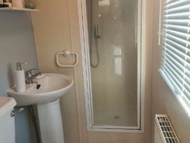 Brynowen Holiday Park - Holiday Accommodation 21123 - Mid Wales - 1187732 - thumbnail photo 15