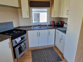 Croft Country Park - Holiday Accommodation 21124 - South Wales - 1187733 - thumbnail photo 3