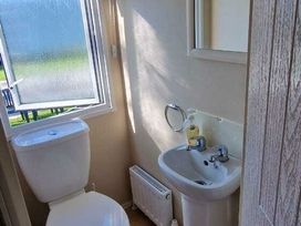 Croft Country Park - Holiday Accommodation 21124 - South Wales - 1187733 - thumbnail photo 7