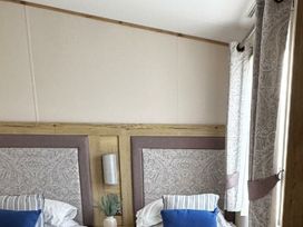 Seven Bays Park (Maribou) - Holiday Accommodation 21126 - Cornwall - 1187735 - thumbnail photo 9