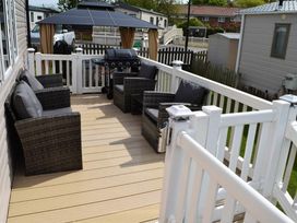 Patrington Haven Leisure Park - Holiday Accommodation 21128 - North Yorkshire (incl. Whitby) - 1187736 - thumbnail photo 5