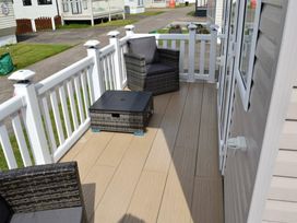 Patrington Haven Leisure Park - Holiday Accommodation 21128 - North Yorkshire (incl. Whitby) - 1187736 - thumbnail photo 19