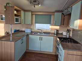 Quay West Holiday Park - Holiday Accommodation 21132 - Mid Wales - 1187738 - thumbnail photo 11