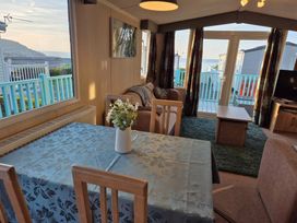 Quay West Holiday Park - Holiday Accommodation 21132 - Mid Wales - 1187738 - thumbnail photo 12