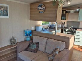 Quay West Holiday Park - Holiday Accommodation 21132 - Mid Wales - 1187738 - thumbnail photo 17