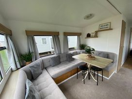 New Beach Holiday Park - Holiday Accommodation 21134 - Kent & Sussex - 1187739 - thumbnail photo 2