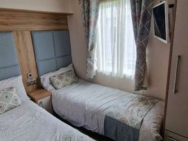 Tattershall Lakes Country Park - Holiday Accommodation 21135 - Lincolnshire - 1187740 - thumbnail photo 17