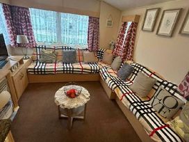 Herons Mead Caravan Park - Holiday Accommodation 21140 - Lincolnshire - 1187744 - thumbnail photo 4