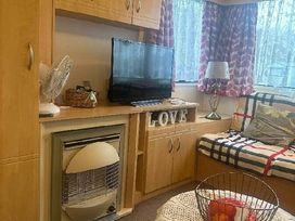 Herons Mead Caravan Park - Holiday Accommodation 21140 - Lincolnshire - 1187744 - thumbnail photo 5