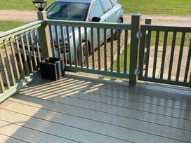 Herons Mead Caravan Park - Holiday Accommodation 21140 - Lincolnshire - 1187744 - thumbnail photo 10