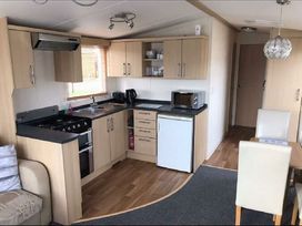 Happy Days Seaside Holiday Park - Holiday Accommodation 21143 - Lincolnshire - 1187746 - thumbnail photo 4