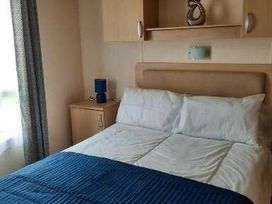 Happy Days Seaside Holiday Park - Holiday Accommodation 21143 - Lincolnshire - 1187746 - thumbnail photo 7