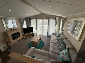 Marton Mere Holiday Village - Holiday Accommodation 21145 - Lake District - 1187748 - thumbnail photo 2