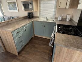 Marton Mere Holiday Village - Holiday Accommodation 21145 - Lake District - 1187748 - thumbnail photo 5