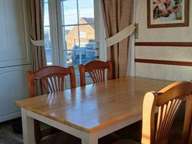 Lowlands Farm (private land) - Holiday Accommodation 21161 - Norfolk - 1187756 - thumbnail photo 7