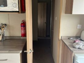 Golden Sands - Holiday Accommodation 21162 - Lincolnshire - 1187757 - thumbnail photo 6