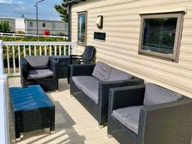 Greenacres Holiday Park - Holiday Accommodation 21168 - North Wales - 1187761 - thumbnail photo 2