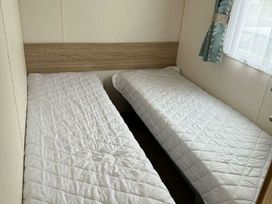 Greenacres Holiday Park - Holiday Accommodation 21168 - North Wales - 1187761 - thumbnail photo 3