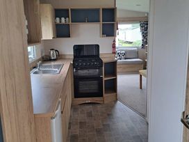 Golden Sands - Holiday Accommodation 21170 - Lincolnshire - 1187763 - thumbnail photo 2