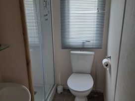 Golden Sands - Holiday Accommodation 21170 - Lincolnshire - 1187763 - thumbnail photo 6