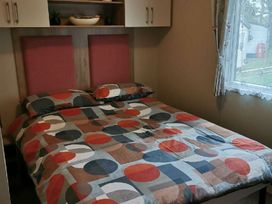Thorness Bay Holiday Park - Holiday Accommodation 21176 - Isle of Wight & Hampshire - 1187768 - thumbnail photo 3