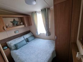Doniford Bay - Holiday Accommodation 21177 - Devon - 1187769 - thumbnail photo 5