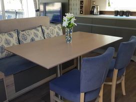 Primrose Valley Holiday Park - Holiday Accommodation 21178 - North Yorkshire (incl. Whitby) - 1187770 - thumbnail photo 7