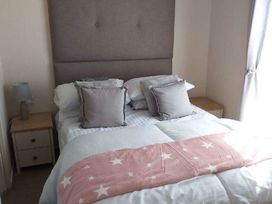Doniford Bay - Holiday Accommodation 21179 - Devon - 1187771 - thumbnail photo 13