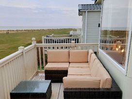 Kessingland Beach - Holiday Accommodation 21181 - Norfolk - 1187773 - thumbnail photo 2