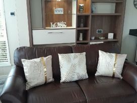 Greenacres Holiday Park - Holiday Accommodation 21188 - North Wales - 1187779 - thumbnail photo 2