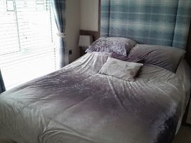 Greenacres Holiday Park - Holiday Accommodation 21188 - North Wales - 1187779 - thumbnail photo 12