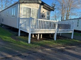 Presthaven Beach Resort - Holiday Accommodation 21195 - North Wales - 1187785 - thumbnail photo 2