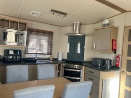 Presthaven Beach Resort - Holiday Accommodation 21195 - North Wales - 1187785 - thumbnail photo 5