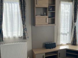 Presthaven Beach Resort - Holiday Accommodation 21195 - North Wales - 1187785 - thumbnail photo 11