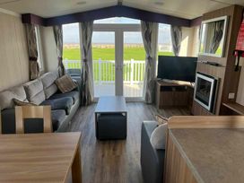Doniford Bay - Holiday Accommodation 21196 - Devon - 1187786 - thumbnail photo 2