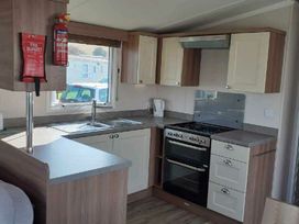 Doniford Bay - Holiday Accommodation 21196 - Devon - 1187786 - thumbnail photo 6