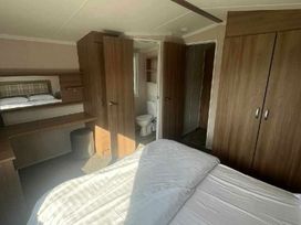 Doniford Bay - Holiday Accommodation 21196 - Devon - 1187786 - thumbnail photo 11