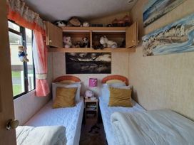 Clarach Bay Holiday Village - Holiday Accommodation 21200 - Mid Wales - 1187789 - thumbnail photo 6
